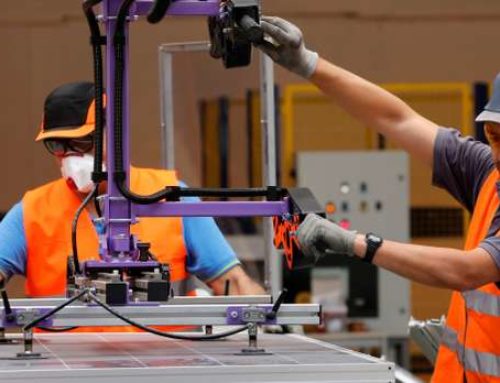 Le premier atelier de recyclage de panneaux solaires ouvre en France